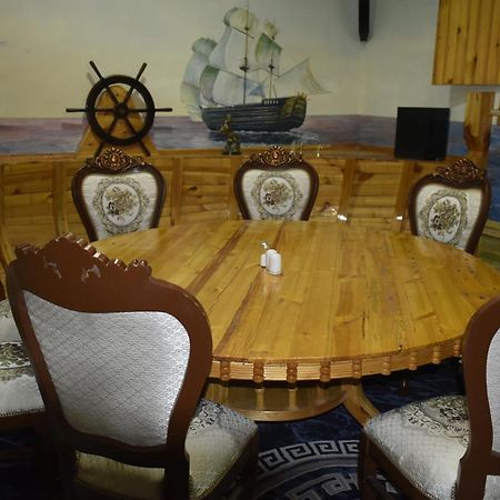 Admiral Hotel Термиз Екстериор снимка