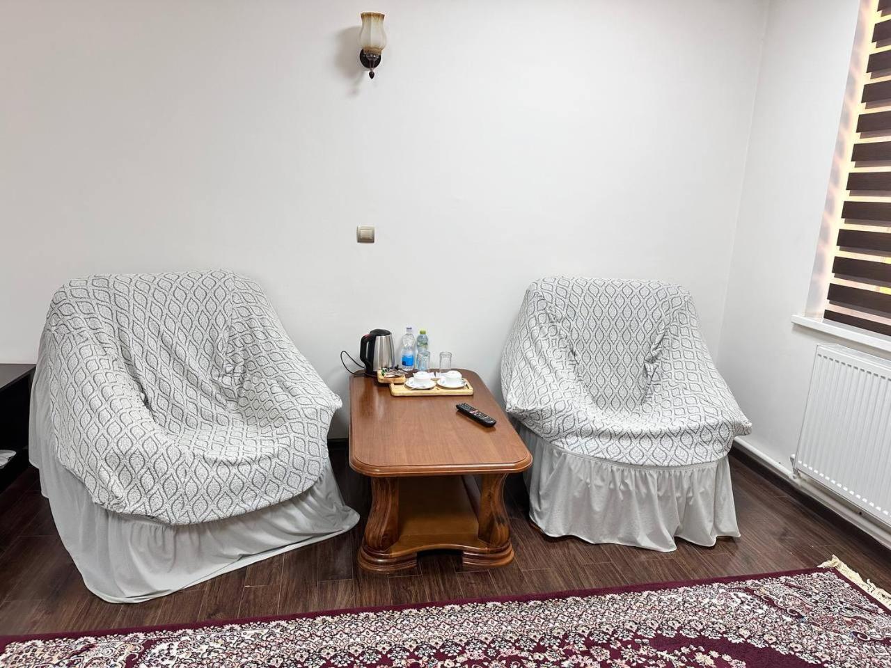 Admiral Hotel Термиз Екстериор снимка